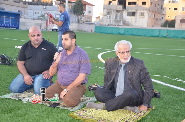  كفرقاسم - فيديو : جموع المصلين يؤدون صلاة عيد الفطر السعيد في المصلى  .. وساحة المصلى والمصلين اشتاقوا لكلمات المؤسس الشيخ عبدالله  الندية ..  